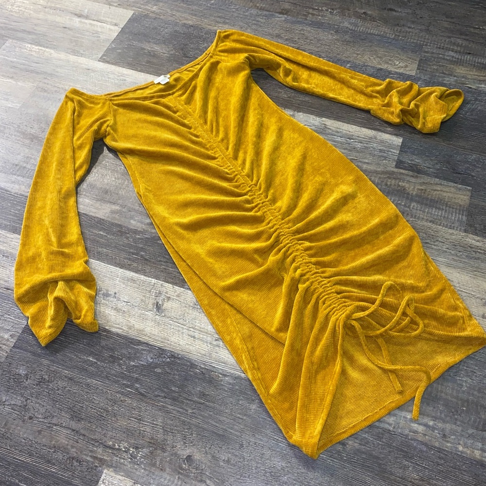 Dress - Picture 2 of 11
